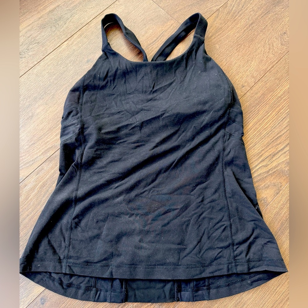 Vintage black Lululemon cross strap tank with built in bra